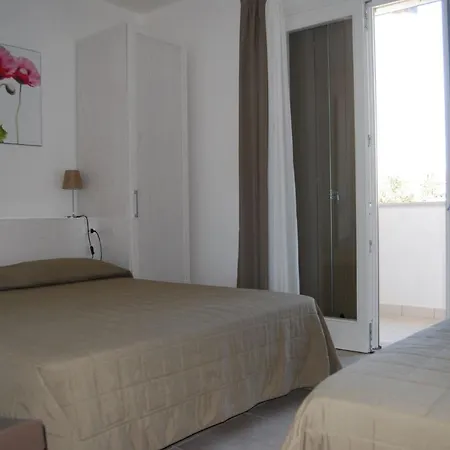 Stunning With Shared Pool