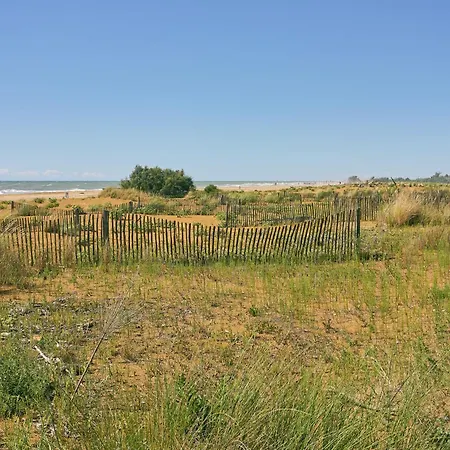 Stunning With Shared Pool Lejlighed