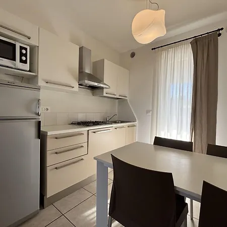 Stunning With Shared Pool Lejlighed *