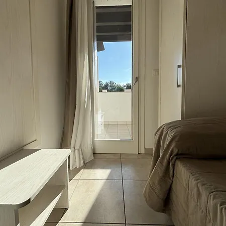 Stunning With Shared Pool Lejlighed *