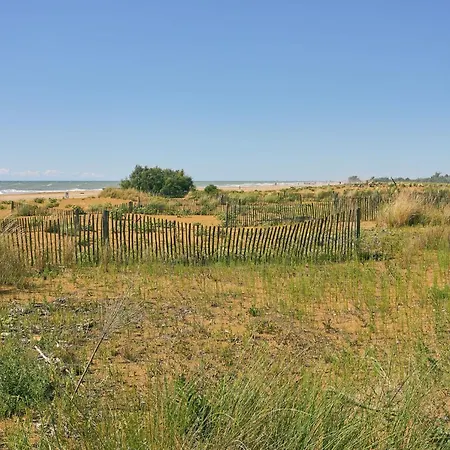 Stunning With Shared Pool Lejlighed *